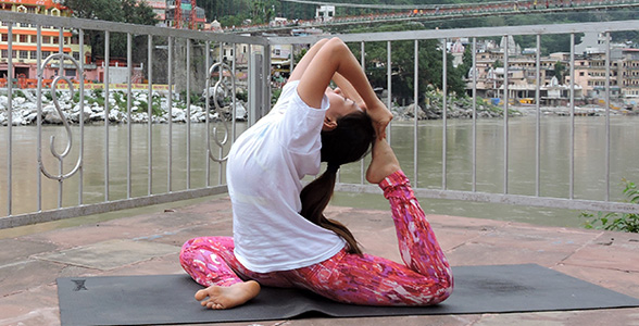 Yoga Teacher Training Rishikesh, India at Ojashvi
