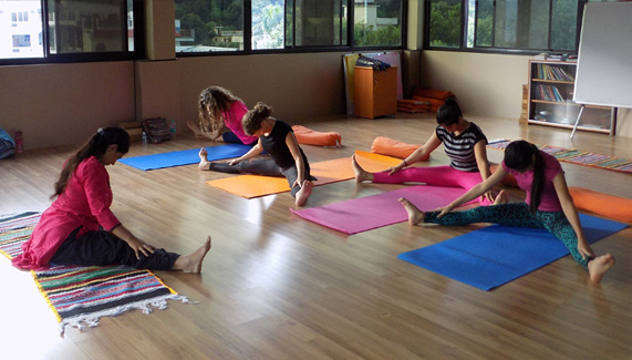 Upavistakonasana Pose